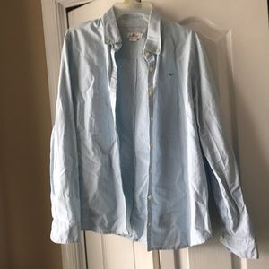 Vineyard Vine Women’s Botton up shirt